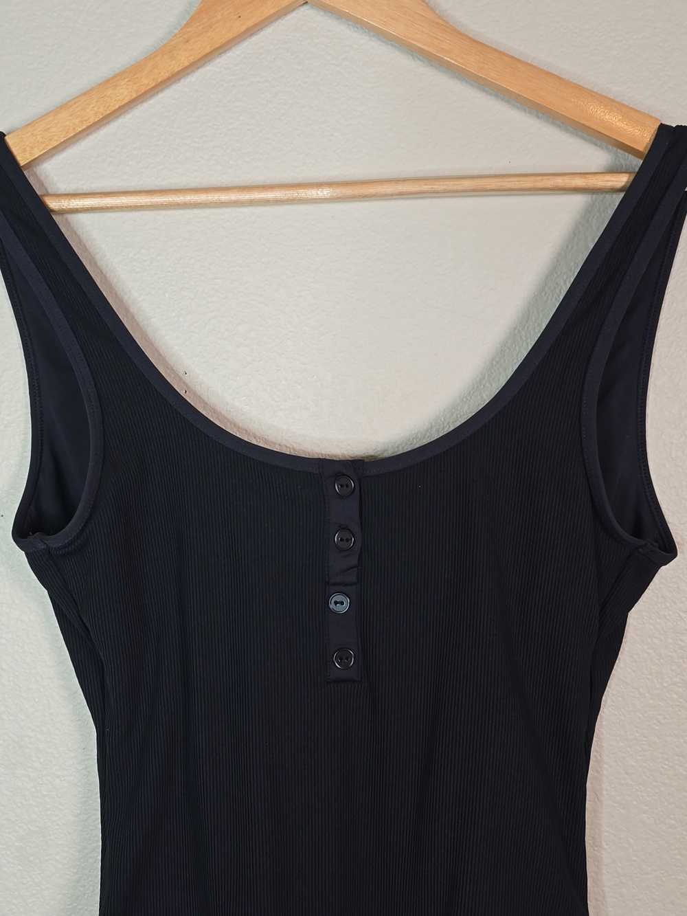 L×SPACE Riding High Ribbed Float On Black One Piece Swimming Suit Size 8. - Picture 3 of 9